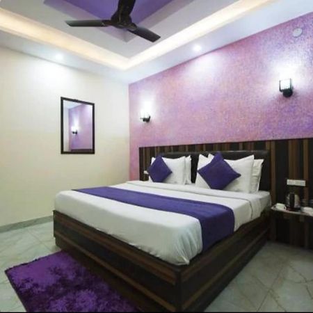 Hotel Airport Inn Near Delhi Airport 新德里 外观 照片