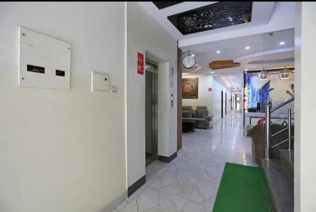 Hotel Airport Inn Near Delhi Airport 新德里 外观 照片