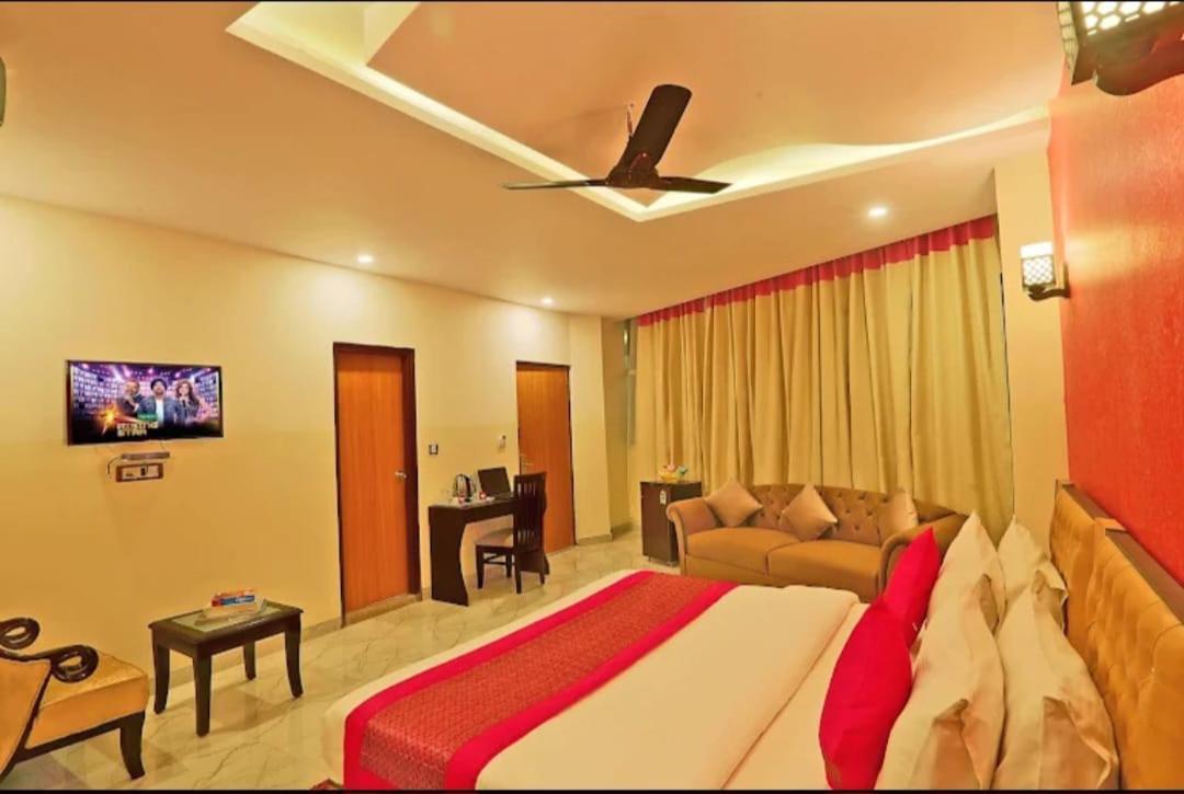 Hotel Airport Inn Near Delhi Airport 新德里 外观 照片